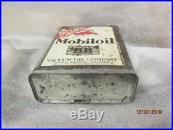 Early Original Gargoyle Mobiloil BB Motor Oil 1/2 Gallon Metal Can