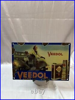 Old 1950's Veedol Motor Oil Gasoline Porcelain Enamel Gas Station Pump Sign