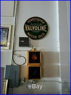 Original VALVOLINE MOTOR OIL Metal Gas Sign -rare