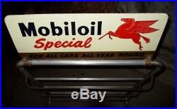 RARE Vintage 1954 Mobiloil Motor Oil Gas Station Quart Can Rack Display Mobil