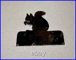 Vintage 12 Squirrel Peanuts Motor Oil Porcelain Sign Car Gas