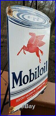Vintage 1950's Mobiloil Motor Oil Can Porcelain Gas Pump Sign Mobil Mobilgas
