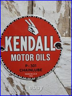 Vintage Kendall Porcelain Sign Old 6 Chainsaw Lube Car Truck Motor Oil 1942 Vintage Kendall Porcelain Sign Old 6 Chainsaw Lube Car Truck Motor Oil 1942