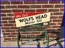 Wolfs Head Motor Oil Quart Can Rack With Tin Sign